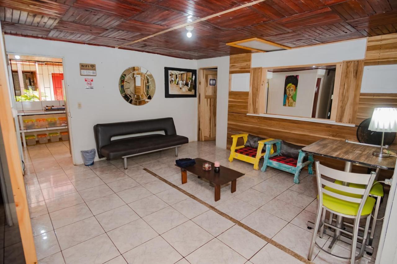 Rio Danta Hostel La Fortuna 외부 사진