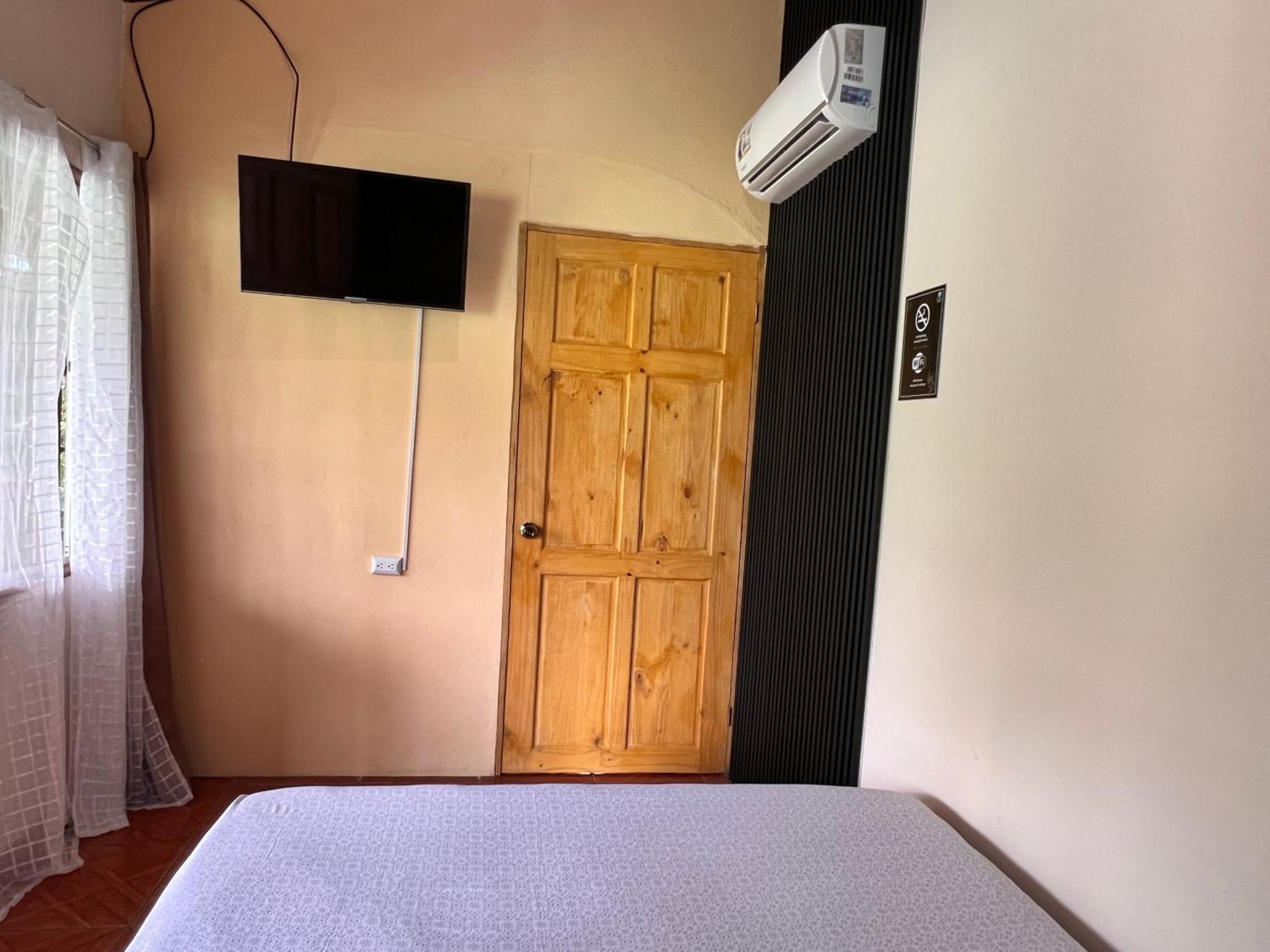 Rio Danta Hostel La Fortuna 외부 사진